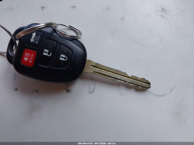 Toyota COROLLA LE 2018 2T1BURHE0JC051006 Image 11