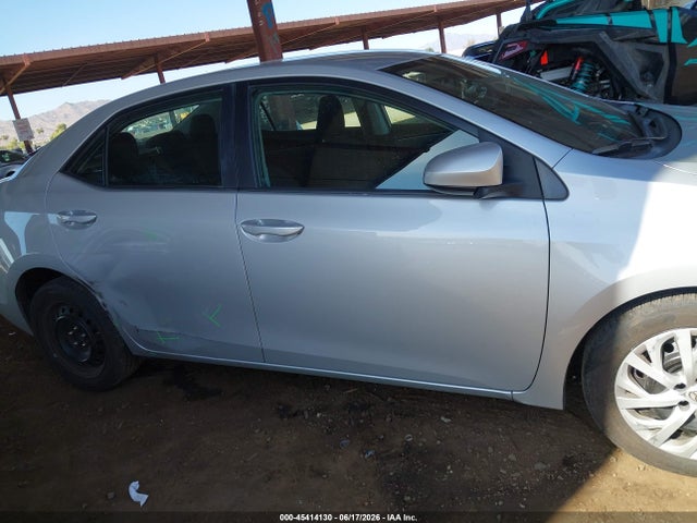 Toyota COROLLA LE 2018 2T1BURHE0JC051006 Image 14