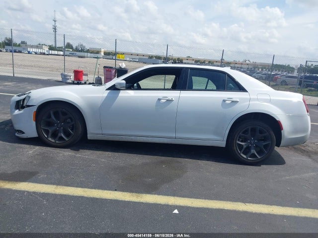 Aukcja sprzedaży 2023 Chrysler 300 300s, vin: 2C3CCABG1PH633363, numer aukcji: 45414159