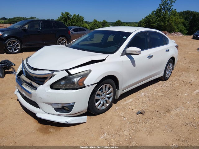 Nissan Altima 2.5 S 2015 1N4AL3AP9FN382328 Image 2