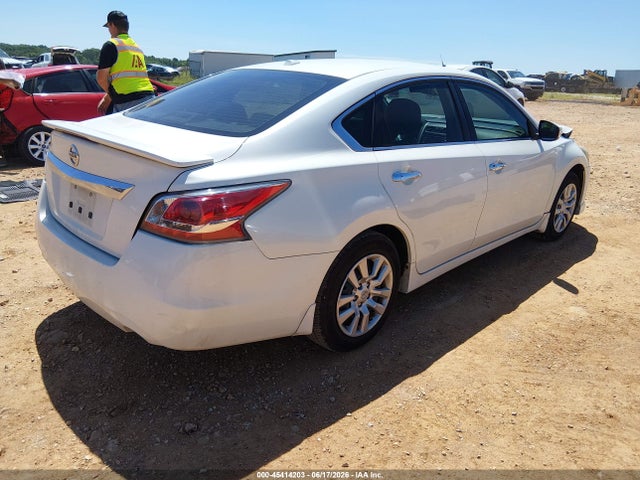 Nissan Altima 2.5 S 2015 1N4AL3AP9FN382328 Image 4