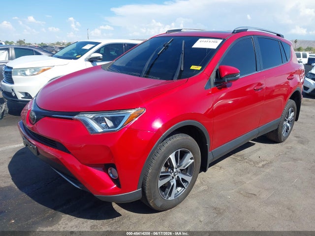 JTMRFREV8HJ113117 Toyota Rav4 Xle