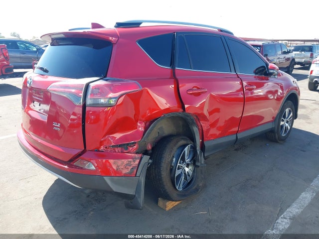 JTMRFREV8HJ113117 Toyota Rav4 Xle