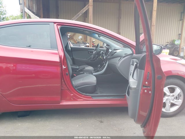5NPDH4AE4FH549594 Hyundai ELANTRA SE