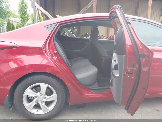 5NPDH4AE4FH549594 Hyundai ELANTRA SE