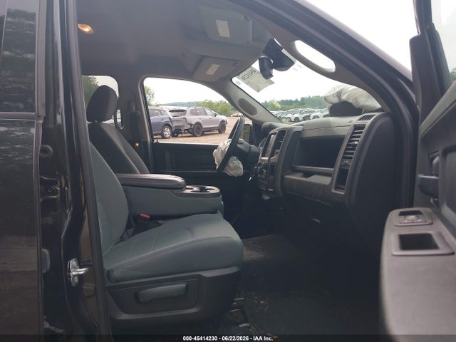 Продажа на аукционе авто 2019 Ram 1500 Classic Express  4x4 6'4 Box, vin: 1C6RR7FG1KS551773, номер лота: 45414230