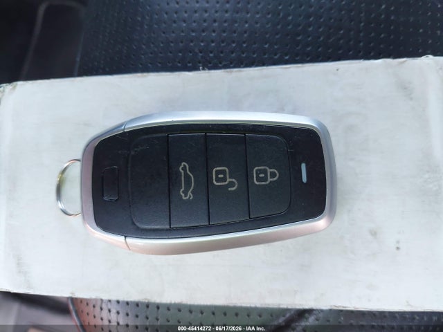 Продажа на аукционе авто 2017 Land Rover Discovery Hse Luxury, vin: SALRHBBV3HA045582, номер лота: 45414272