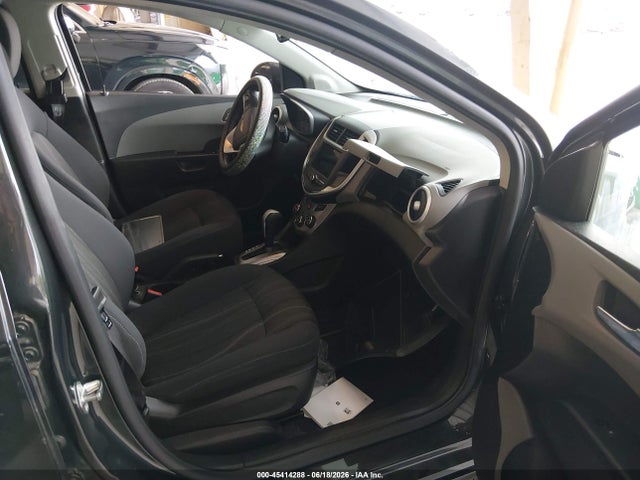 Auction sale of the 2019 Chevrolet Sonic Lt Auto, vin: 1G1JD5SB1K4108507, lot number: 45414288