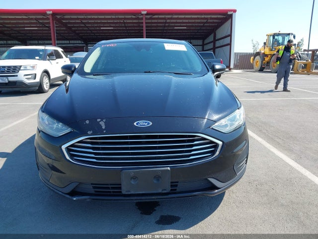 3FA6P0LU7KR135795 Ford Fusion Hybrid Se