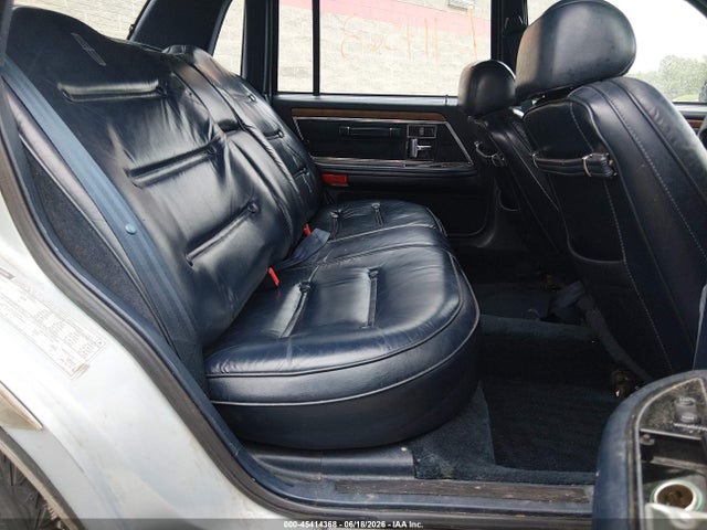 Продажа на аукционе авто 1990 Lincoln Continental Signature, vin: 1LNLM9848LY704039, номер лота: 45414368