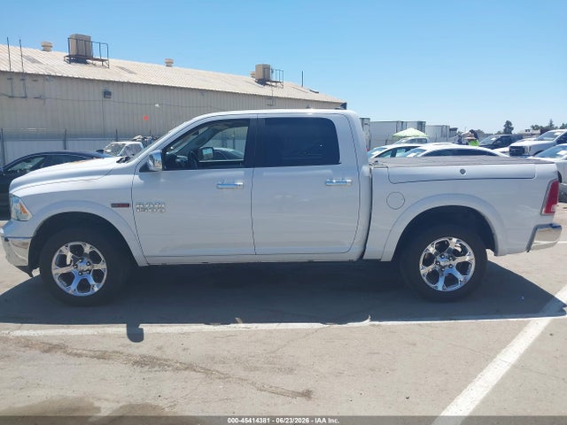 45414381 :رقم المزاد ، 1C6RR7NM5HS558399 vin ، 2017 Ram 1500 Laramie  4x4 5'7 Box مزاد بيع