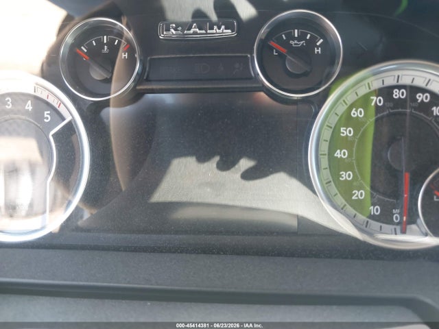 45414381 :رقم المزاد ، 1C6RR7NM5HS558399 vin ، 2017 Ram 1500 Laramie  4x4 5'7 Box مزاد بيع