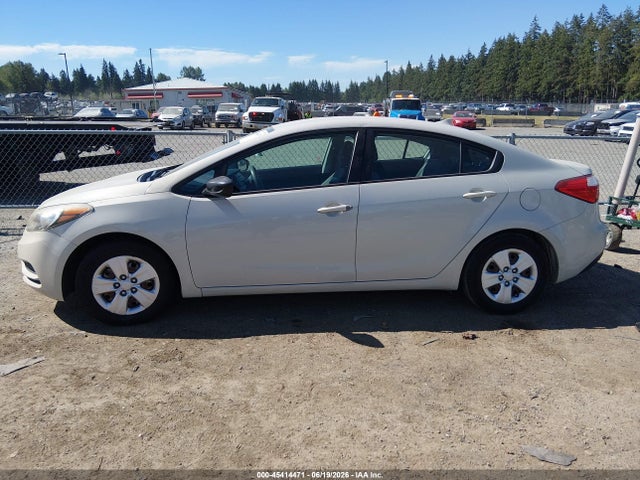 KIA FORTE LX 2014 KNAFK4A69E5087905 Image 13