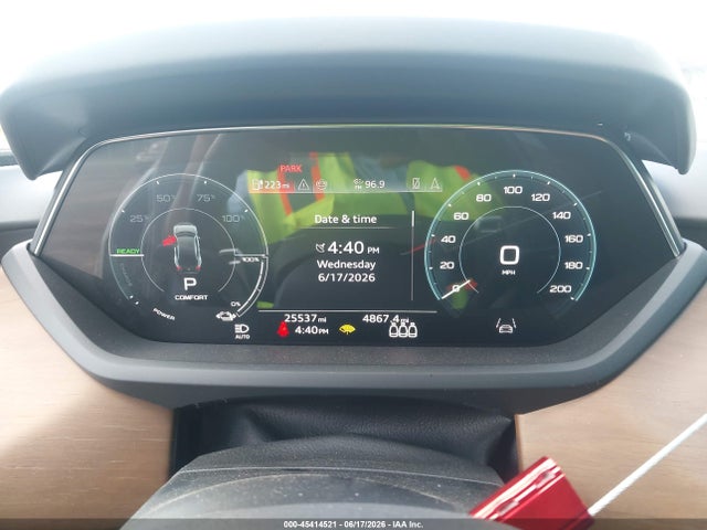 Aukcja sprzedaży 2024 Audi E-tron Gt Premium Plus Quattro, vin: WAUFJBFW5R7004741, numer aukcji: 45414521