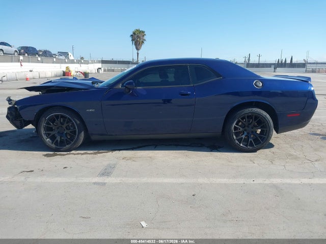 2C3CDZAT5FH761369 Dodge Challenger R/t
