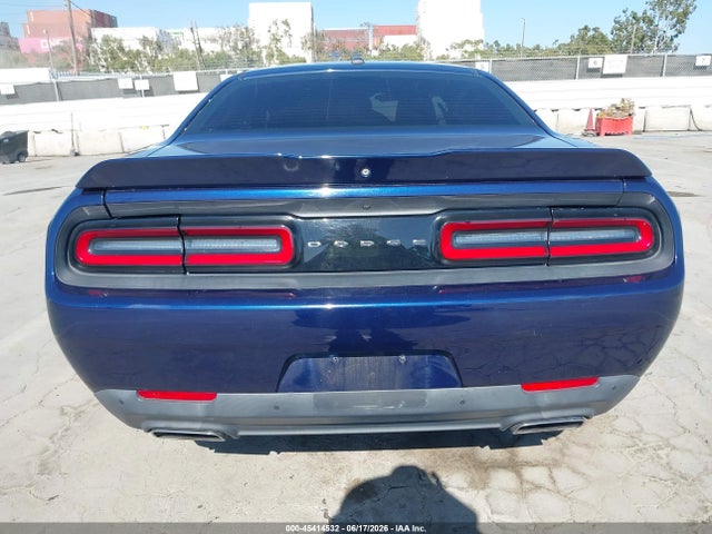 2C3CDZAT5FH761369 Dodge Challenger R/t