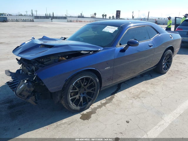 2C3CDZAT5FH761369 Dodge Challenger R/t