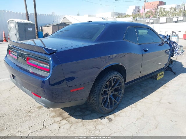 2C3CDZAT5FH761369 Dodge Challenger R/t