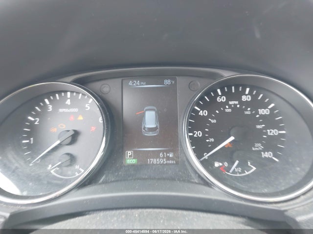5N1AT2MT9HC869519 Nissan ROGUE SV