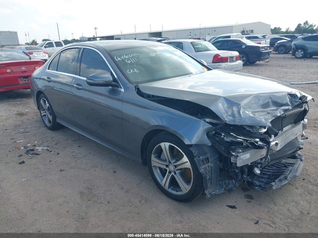 Продажа на аукционе авто 2017 Mercedes-benz E 300, vin: WDDZF4JB7HA114828, номер лота: 45414599