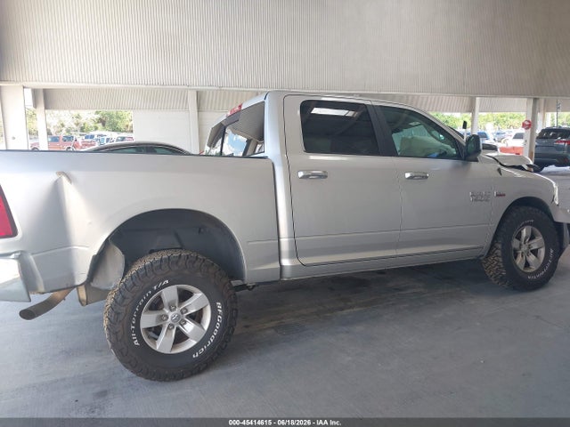 45414615 :رقم المزاد ، 1C6RR7LT2JS202640 vin ، 2018 Ram 1500 Slt  4x4 5'7 Box مزاد بيع