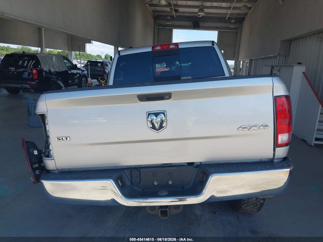 45414615 :رقم المزاد ، 1C6RR7LT2JS202640 vin ، 2018 Ram 1500 Slt  4x4 5'7 Box مزاد بيع