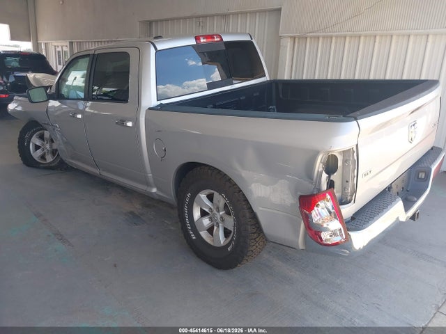 45414615 :رقم المزاد ، 1C6RR7LT2JS202640 vin ، 2018 Ram 1500 Slt  4x4 5'7 Box مزاد بيع