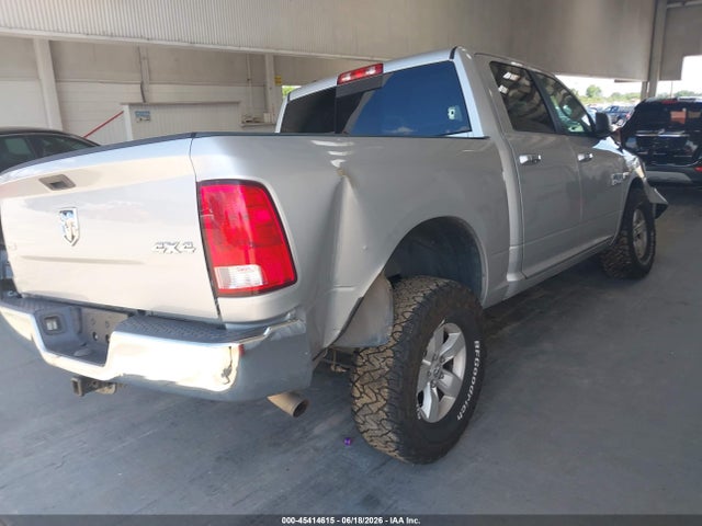 45414615 :رقم المزاد ، 1C6RR7LT2JS202640 vin ، 2018 Ram 1500 Slt  4x4 5'7 Box مزاد بيع