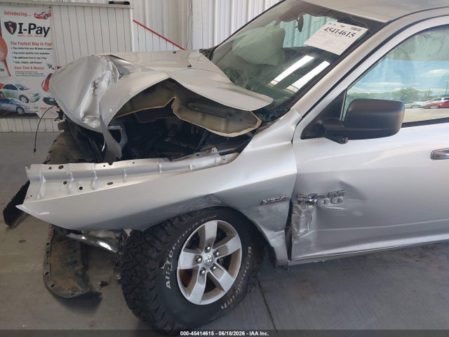 45414615 :رقم المزاد ، 1C6RR7LT2JS202640 vin ، 2018 Ram 1500 Slt  4x4 5'7 Box مزاد بيع