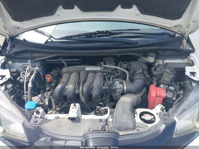 Honda FIT LX 2016 JHMGK5H58GS002467 Image 10