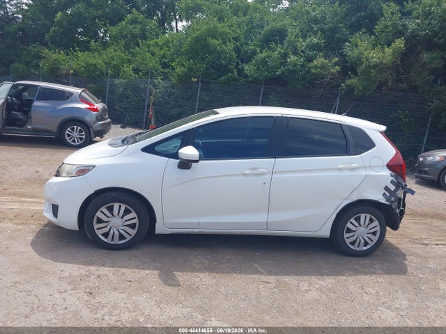 Honda FIT LX 2016 JHMGK5H58GS002467 Image 14