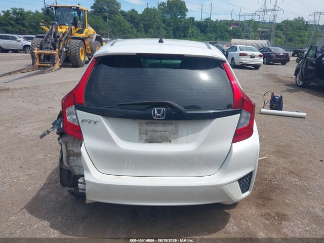 Honda FIT LX 2016 JHMGK5H58GS002467 Image 16