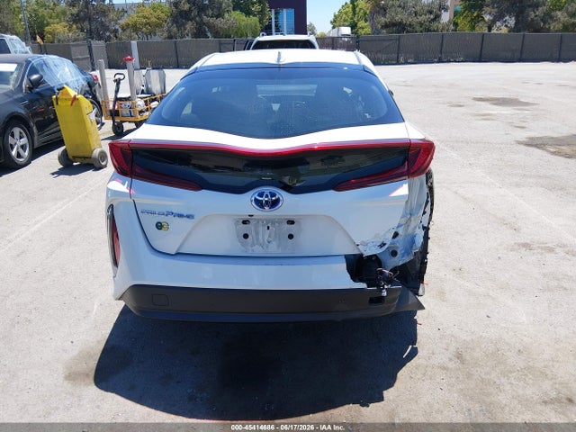 Toyota Prius Prime Plus 2017 JTDKARFP0H3001903 Image 17