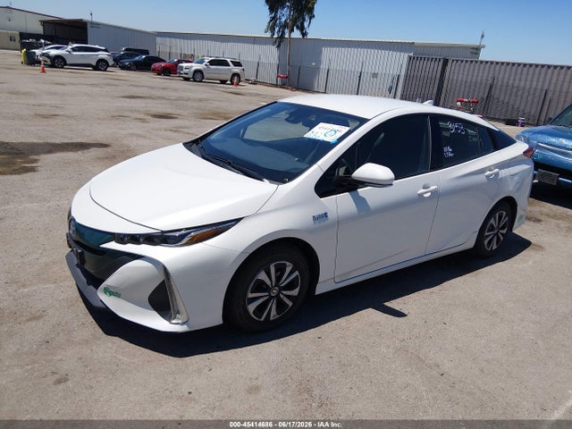 Toyota Prius Prime Plus 2017 JTDKARFP0H3001903 Image 2