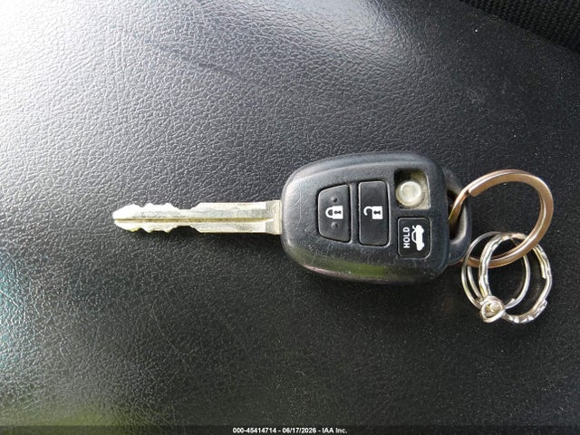 2016 Toyota Camry Le მანქანა იყიდება აუქციონზე, vin: 4T4BF1FK1GR538510, აუქციონის ნომერი: 45414714