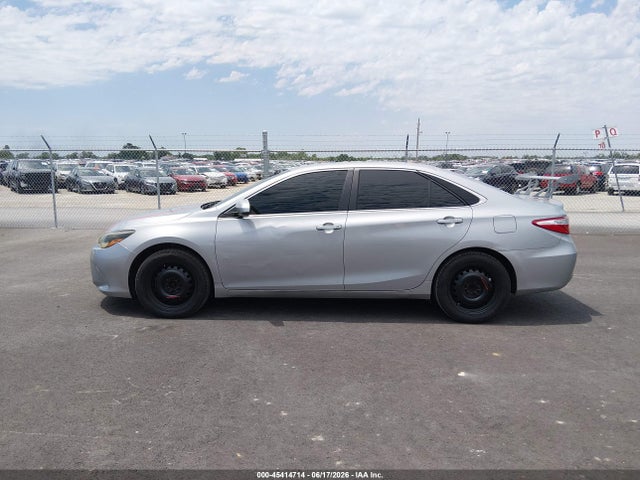 2016 Toyota Camry Le მანქანა იყიდება აუქციონზე, vin: 4T4BF1FK1GR538510, აუქციონის ნომერი: 45414714