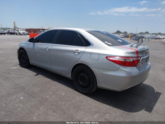 2016 Toyota Camry Le მანქანა იყიდება აუქციონზე, vin: 4T4BF1FK1GR538510, აუქციონის ნომერი: 45414714