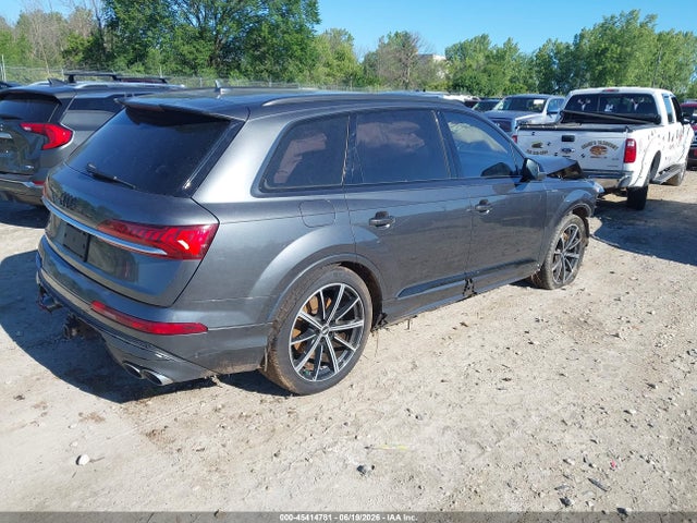 45414781 :رقم المزاد ، WA1VWBF7XMD018079 vin ، 2021 Audi Sq7 Prestige Tfsi Quattro Tiptronic مزاد بيع