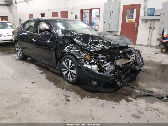1N4BL4EV8NN318606 auction archive image