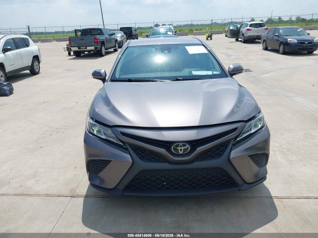 4T1M11AK3LU505687 Toyota CAMRY SE
