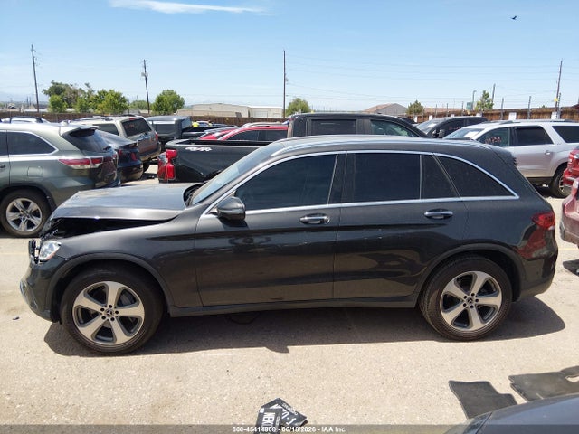 45414808 :رقم المزاد ، W1N0G8EBXMV272951 vin ، 2021 Mercedes-benz Glc 300 4matic Suv مزاد بيع