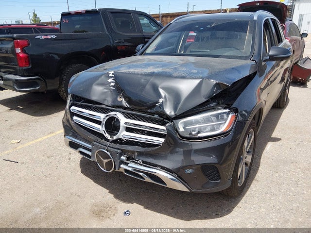 45414808 :رقم المزاد ، W1N0G8EBXMV272951 vin ، 2021 Mercedes-benz Glc 300 4matic Suv مزاد بيع