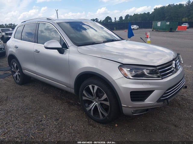 Продажа на аукционе авто 2017 Volkswagen Touareg V6 Wolfsburg Edition, vin: WVGRF7BP0HD004445, номер лота: 45414820