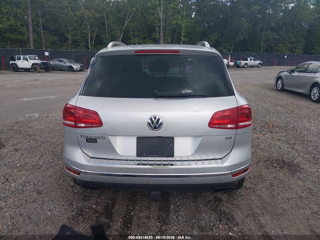 Продаж на аукціоні авто 2017 Volkswagen Touareg V6 Wolfsburg Edition, vin: WVGRF7BP0HD004445, номер лоту: 45414820