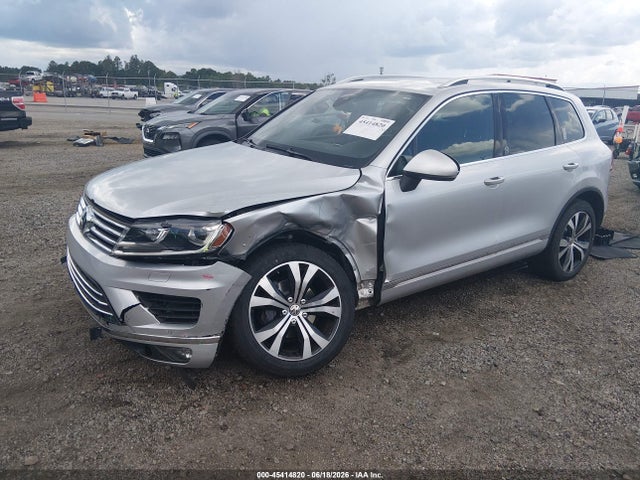 Продаж на аукціоні авто 2017 Volkswagen Touareg V6 Wolfsburg Edition, vin: WVGRF7BP0HD004445, номер лоту: 45414820