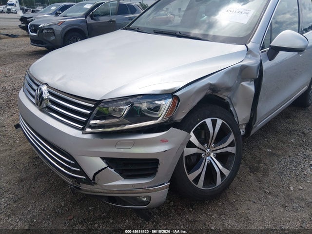 Продаж на аукціоні авто 2017 Volkswagen Touareg V6 Wolfsburg Edition, vin: WVGRF7BP0HD004445, номер лоту: 45414820