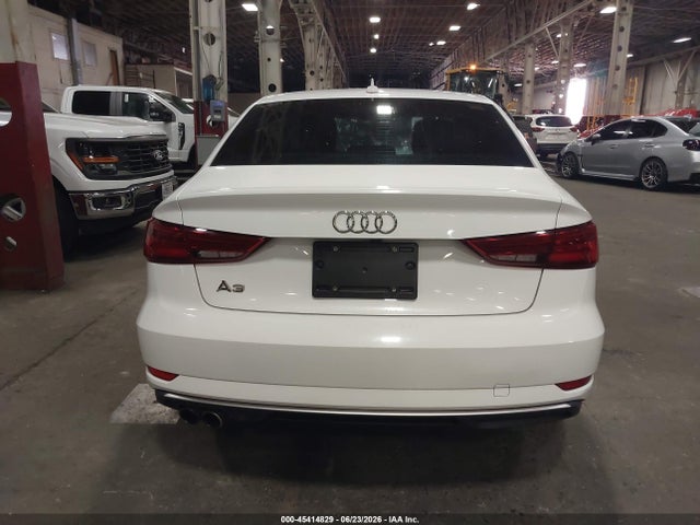 Audi A3 2019 WAUAUGFF9K1010825 Image 17