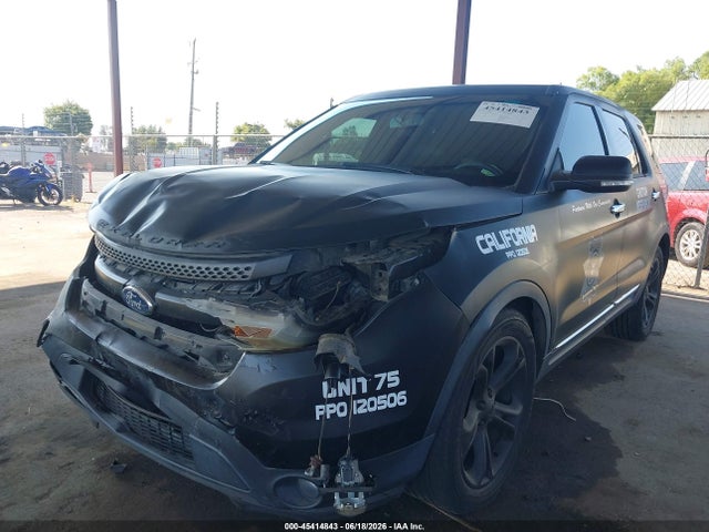 Ford Explorer Limited 2015 1FM5K7F87FGA46572 Image 2