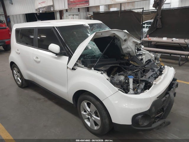 KIA Soul 2018 KNDJN2A24J7583828 Image 1