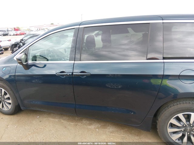 Aukcja sprzedaży 2023 Chrysler Pacifica Hybrid Touring L, vin: 2C4RC1L79PR631097, numer aukcji: 45414874